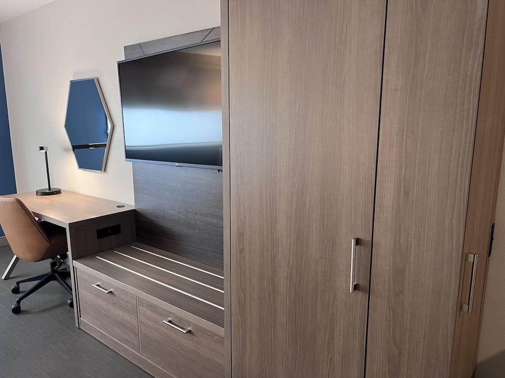Holiday Inn Express Atlanta Airport - North by IHG photo 5