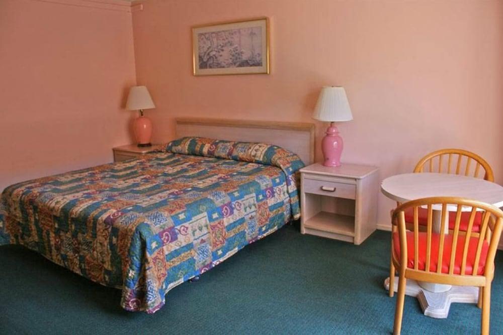 Royal Century Hotel photo 14