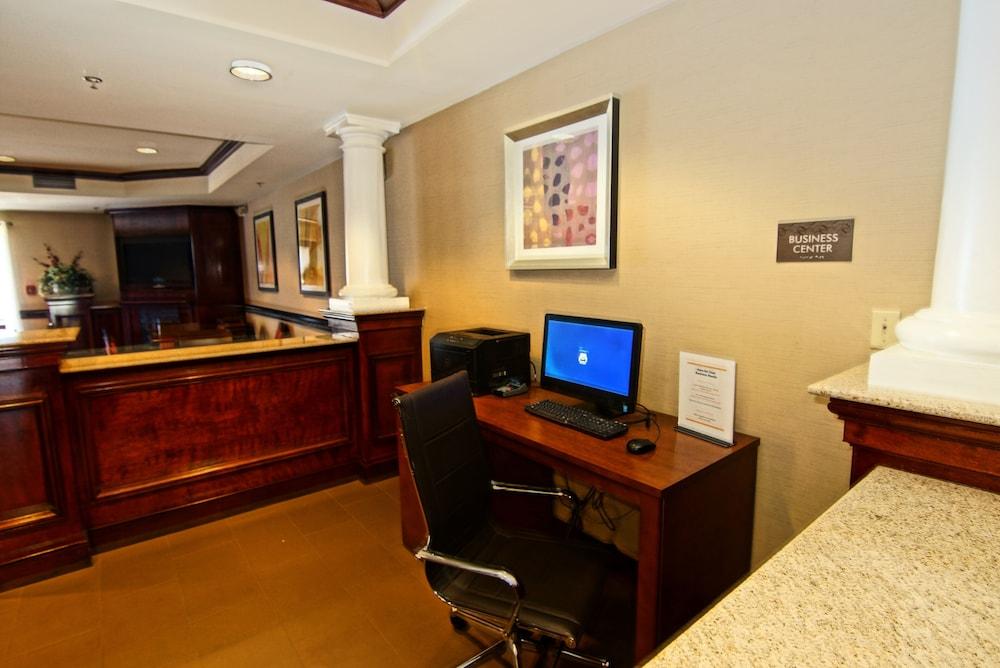 Comfort Suites Near University photo 41