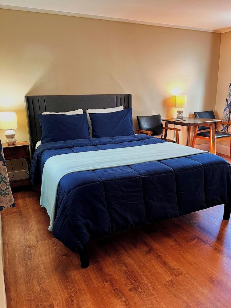 Blue Jay Motel photo 8