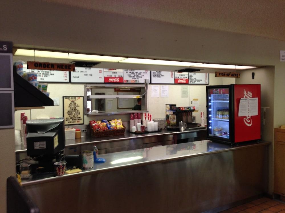 Cedar Grove Lodge photo 13