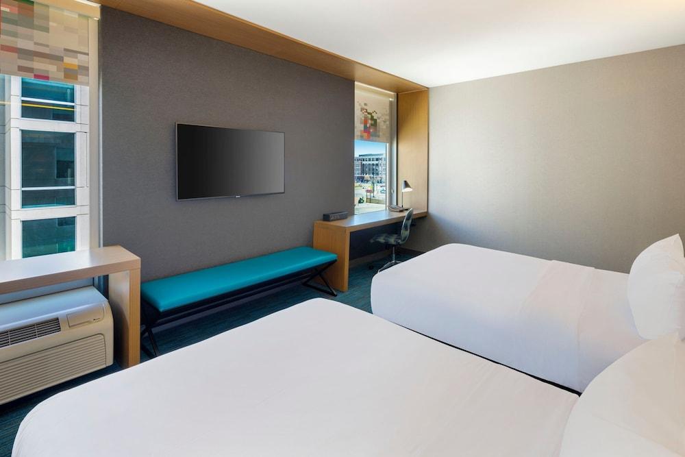 Aloft Milwaukee Downtown photo 5