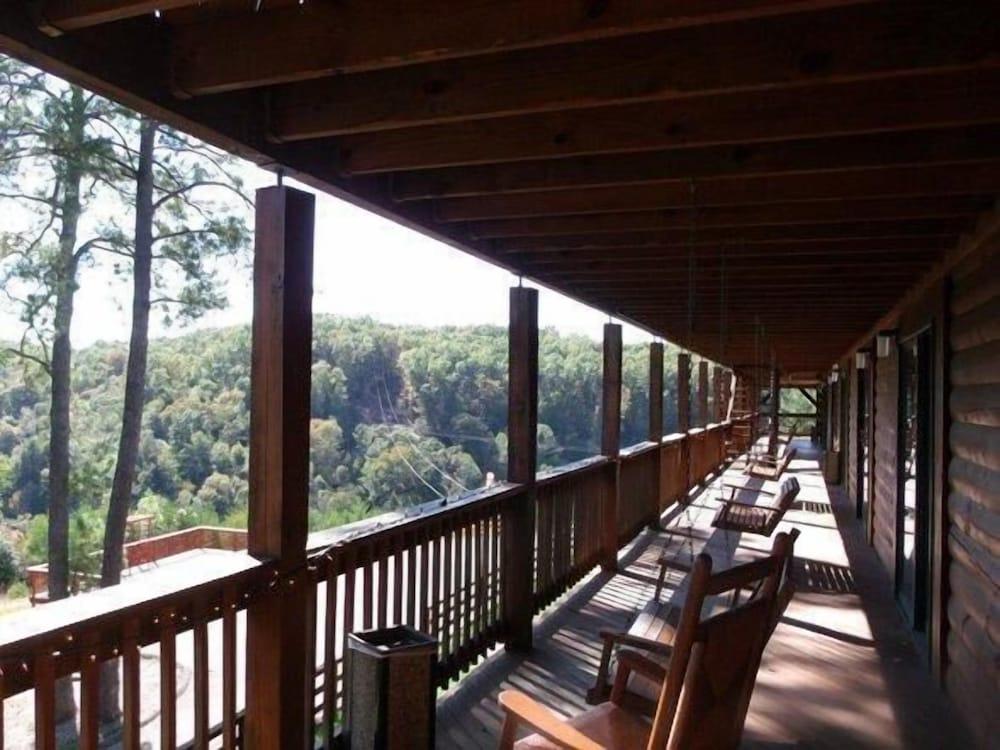 Cliffview Resort photo 29
