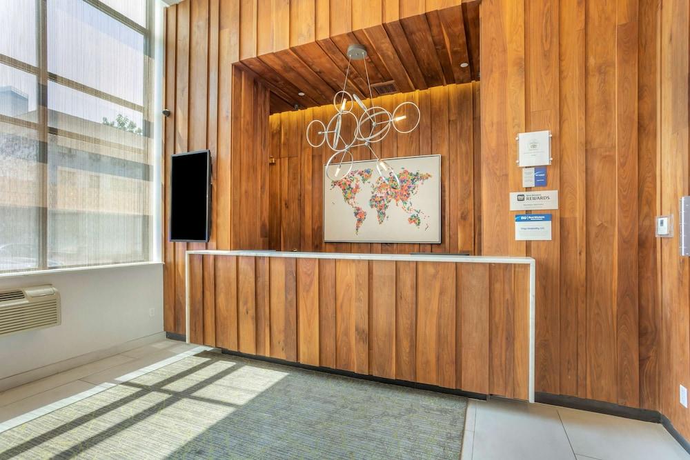 Best Western Plus Plaza Hotel photo 8