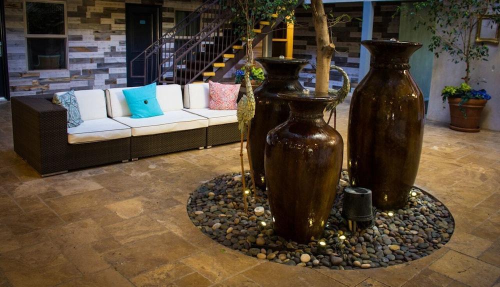 L.A. Sky Boutique Hotel photo 17