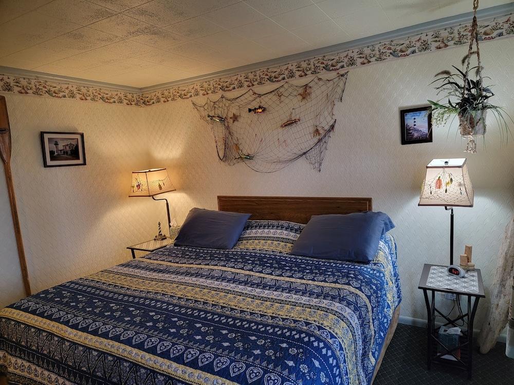 La Collage Inn photo 9