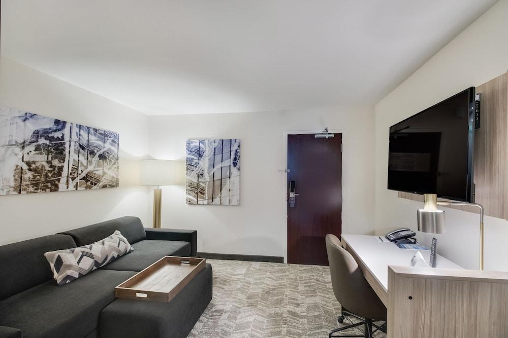 SpringHill Suites by Marriott Dallas NW Hwy/I35E photo 21