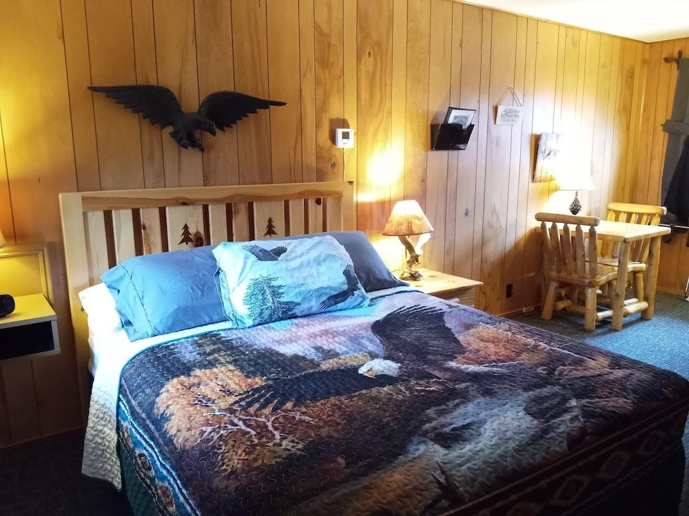 Sunshine Motel and Cabins photo 4