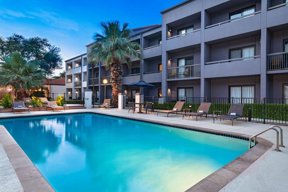 Courtyard by Marriott San Antonio Downtown/Market Square photo 1