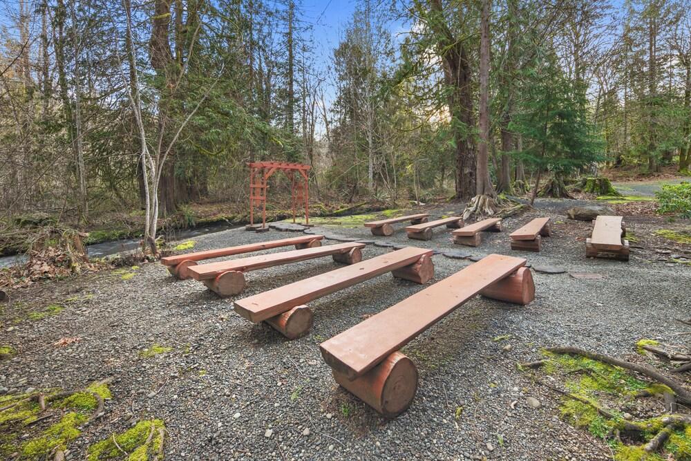 Robinhood Village Resort photo 88