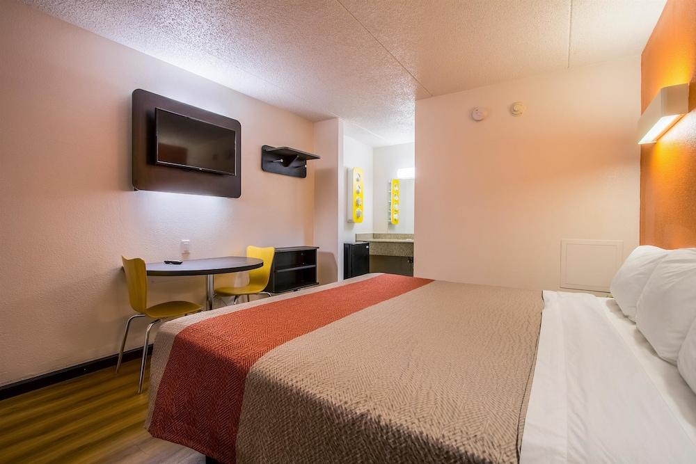 Motel 6 Ashland, OH photo 7