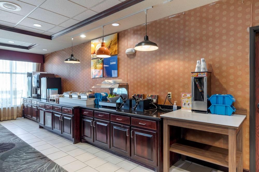 Lake Texoma Inn and Suites to match IHG photo 7