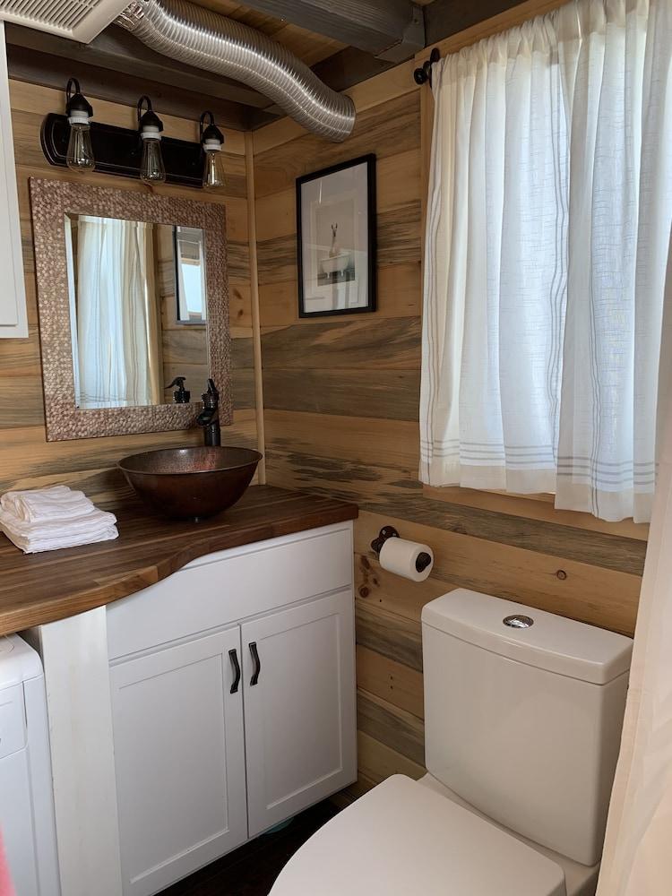 Trail and Hitch Tiny Home Hotel and RV photo 42