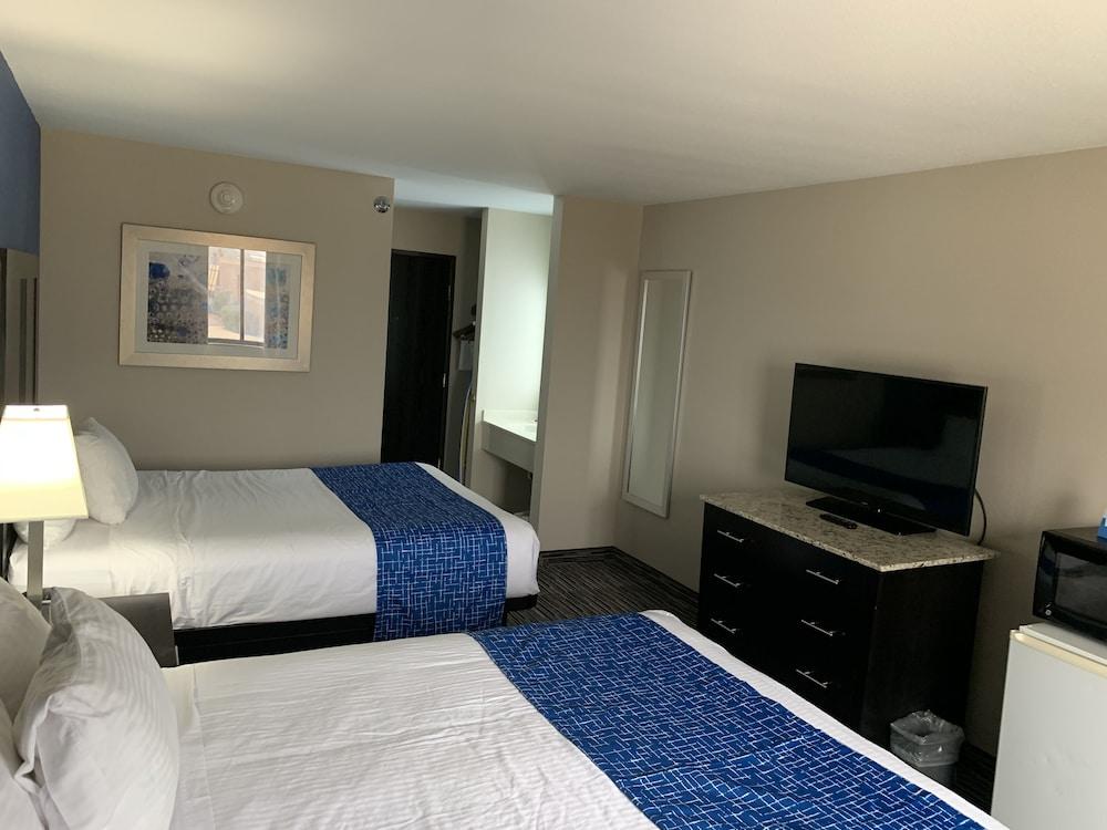 Baymont by Wyndham Enid photo 14