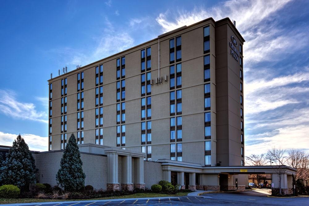 Crowne Plaza Newark Airport by IHG photo 30