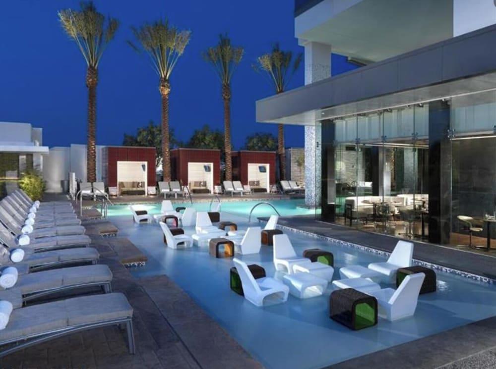 Ava's Suite 37th FLR PALMS PLACE photo 21