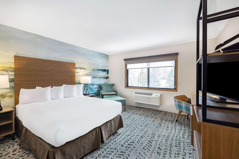 AmericInn by Wyndham Duluth South Black Woods Event Center photo 9