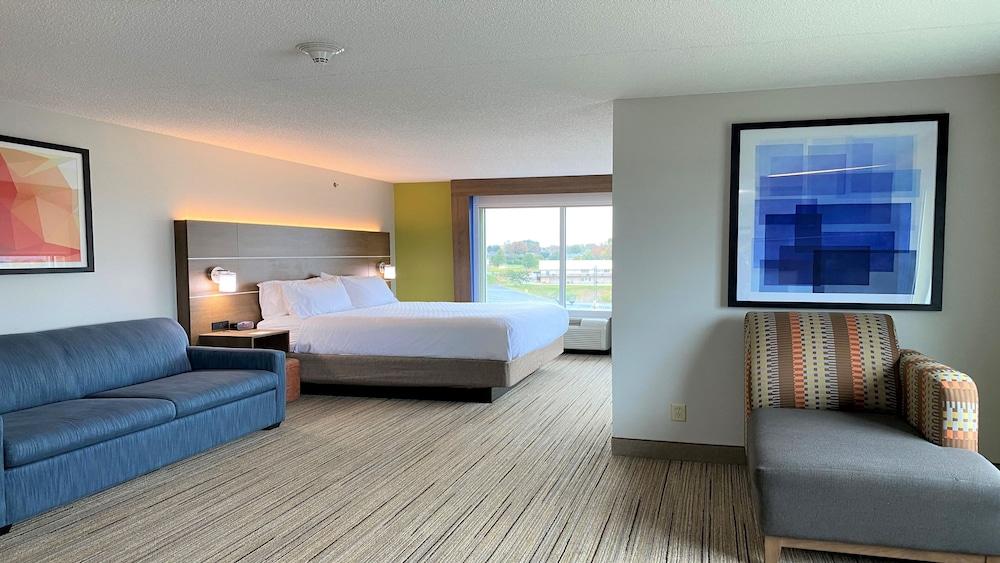 Holiday Inn Express & Suites Somerset Central by IHG photo 9