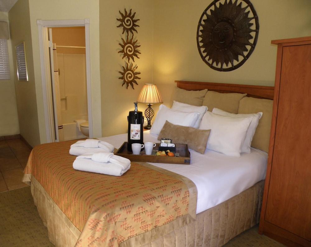 The River's Edge Motel Lodge & Resort photo 4
