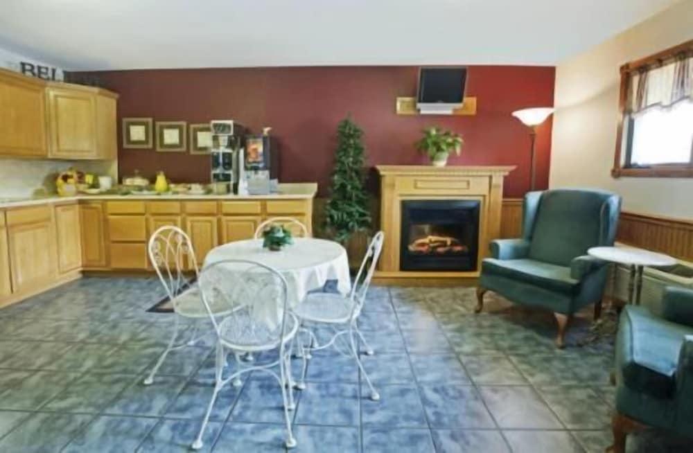Home Suites photo 15