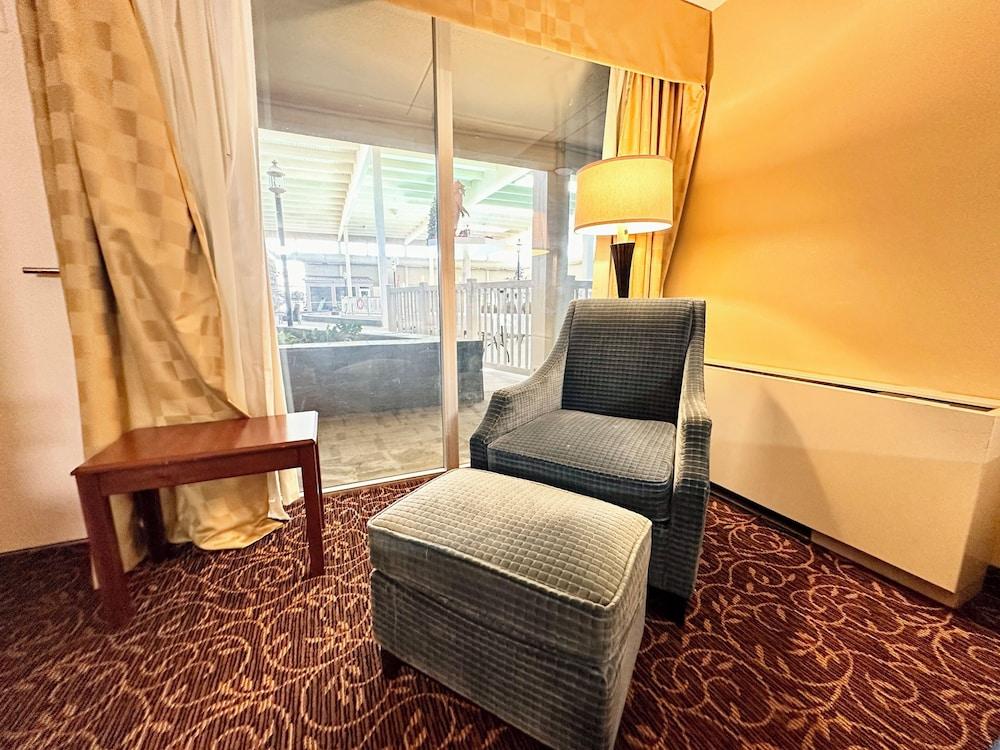 Grand Idaho Inn & Suites photo 7