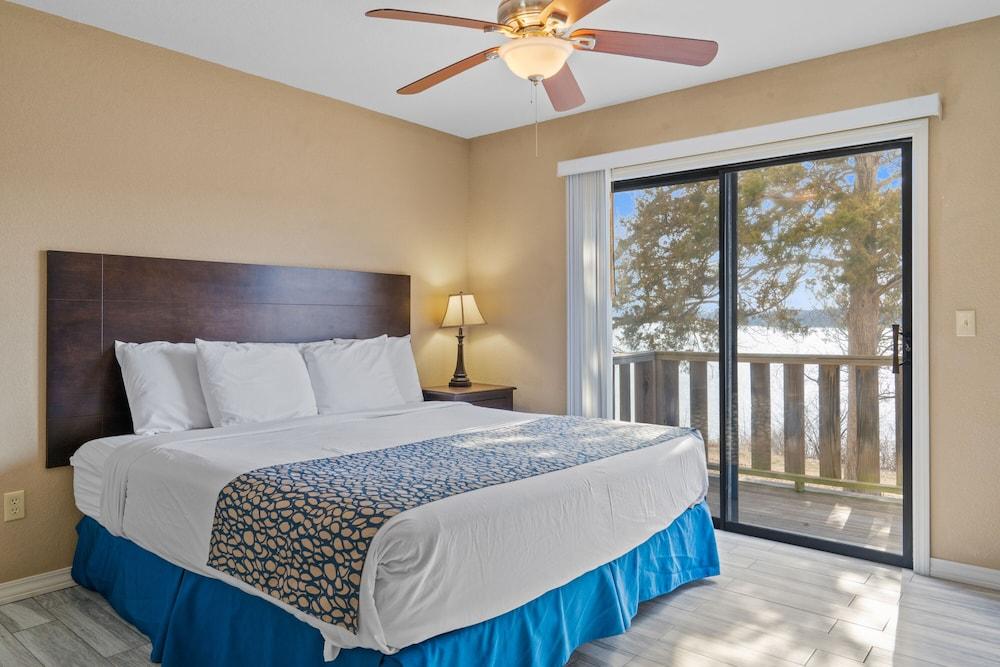 Table Rock Resorts at Kimberling photo 90