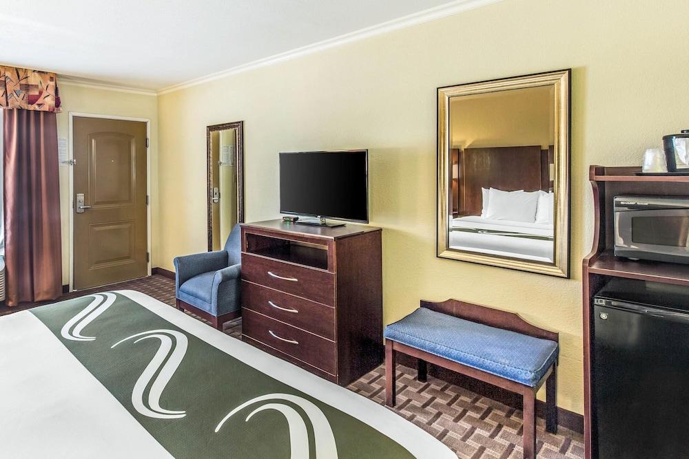 Quality Inn & Suites Abilene North photo 18