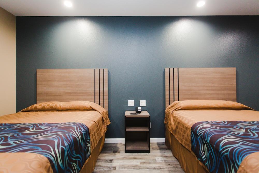 Budget Host Inn and Suites photo 21
