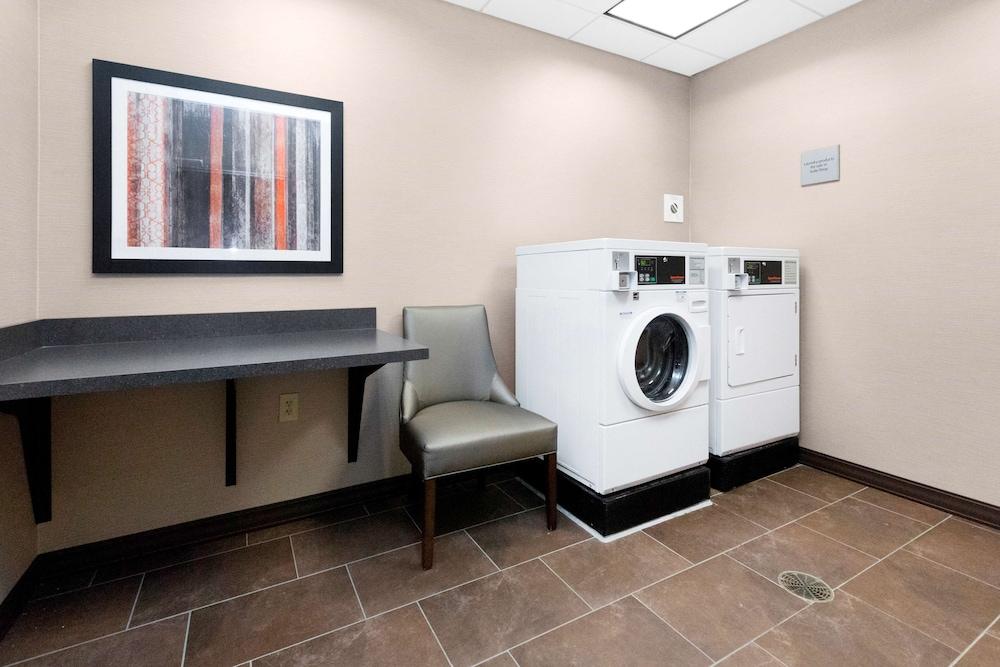 Hampton Inn Butler photo 23