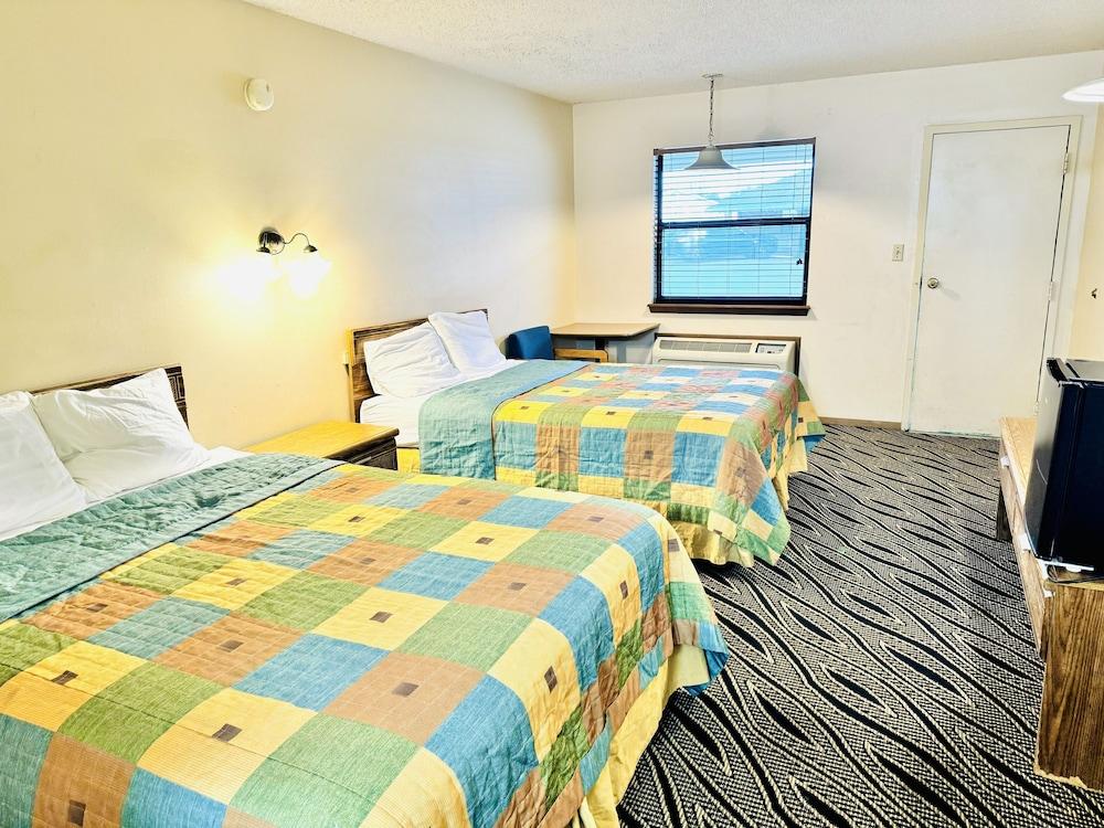 Americas Best Value Inn Jay photo 7