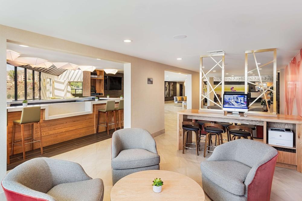 DoubleTree by Hilton Pomona photo 3