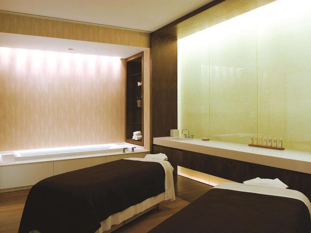Fairmont Chicago at Millennium Park Gold Experience photo 25