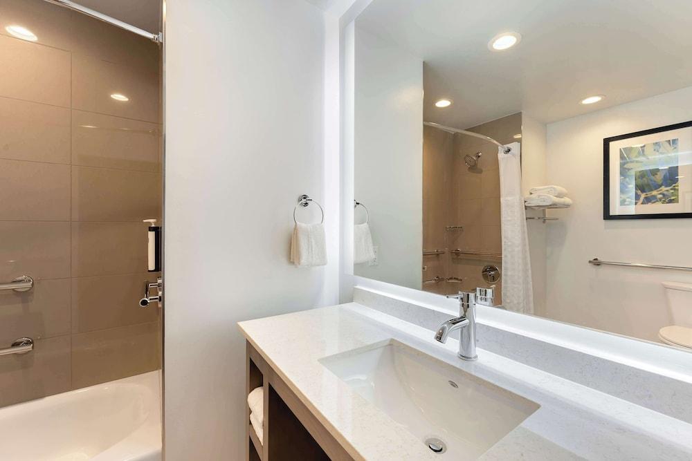 Hyatt House Orlando International Drive photo 25