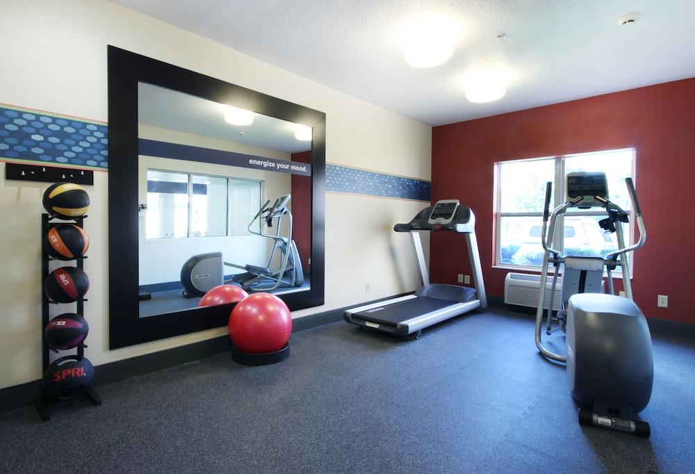 Hampton Inn & Suites Ft. Wayne-North photo 24