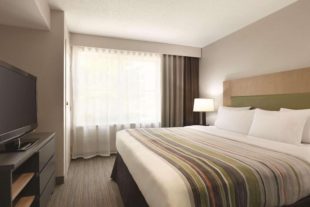 Country Inn & Suites by Radisson, Washington, D.C. East - Capitol Heights, MD photo 5