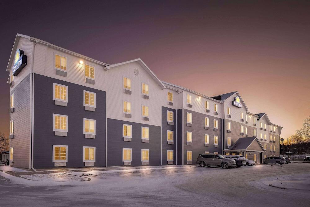 Birch Hill Suite Rochester – Med City photo 42