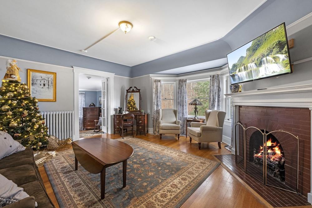 The Hartness House photo 37