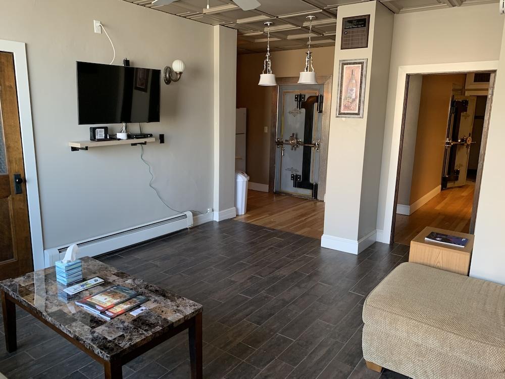 Nashwauk Lodging - Hostel photo 49