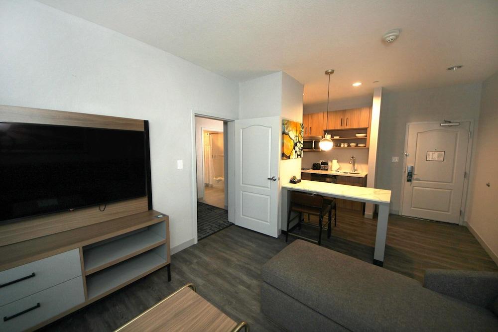 Homewood Beaumont, TX photo 33