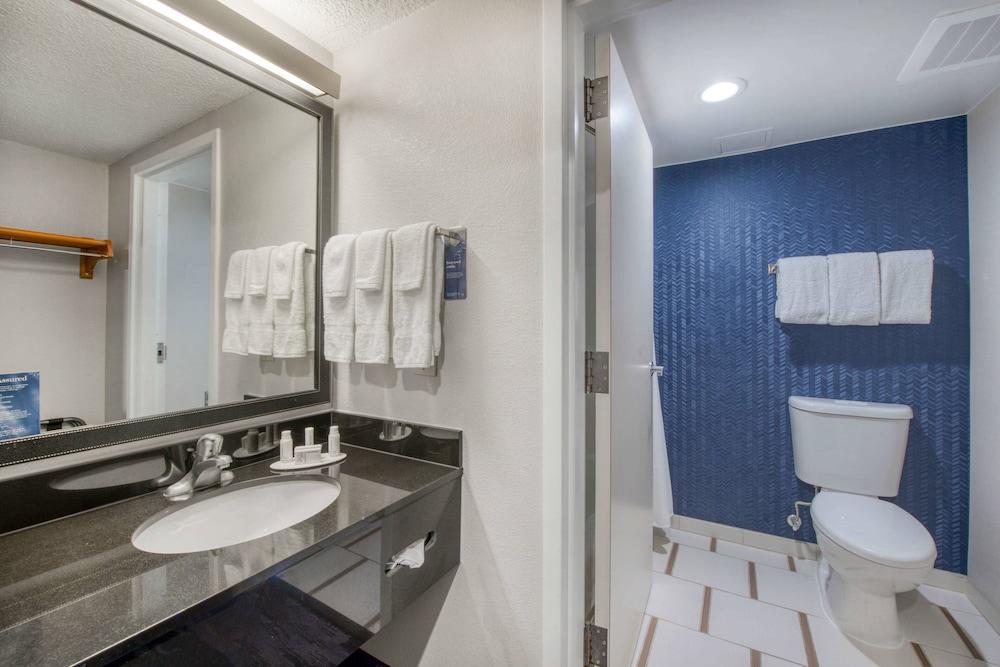 Fairfield Inn By Marriott Raleigh Crabtree photo 19