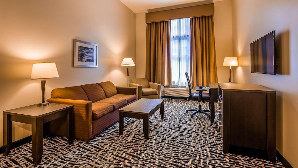 Best Western Plus The Inn & Suites At The Falls photo 14