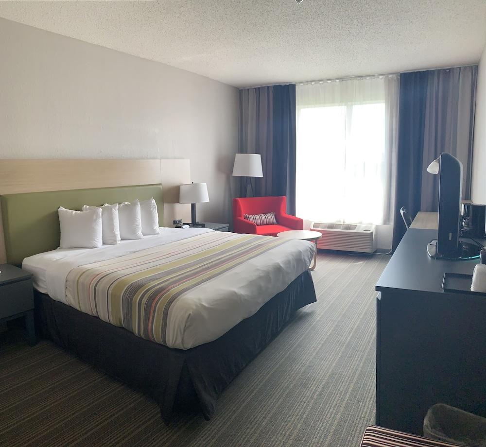 Sonesta Essential IAH Airport JFK Boulevard photo 3