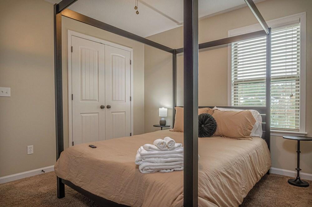 Lakeside Lodging photo 6
