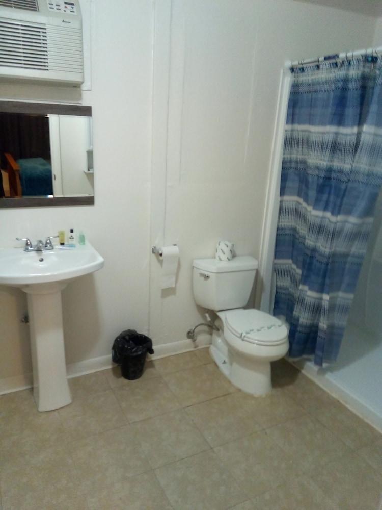 Motel 8 Lake City photo 11