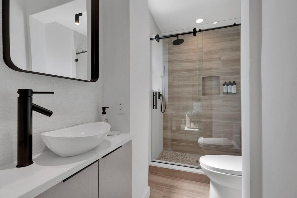 The St Laurent Social Club & Guest Rooms photo 37