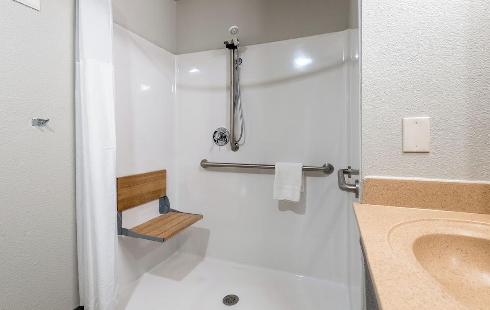 My Place Hotel - Davenport/Quad Cities IA photo 23