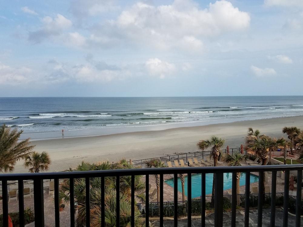 Nautilus Inn photo 53