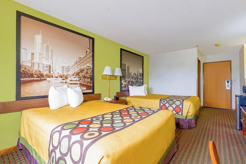 Super Sleep Inn photo 25