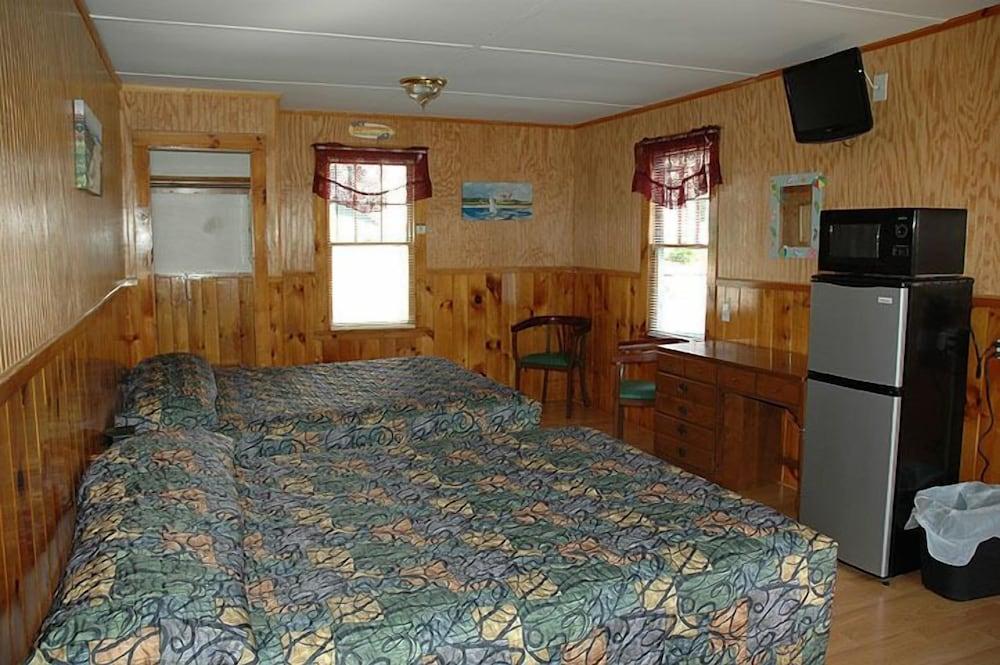Channel Watefront Cottages photo 8
