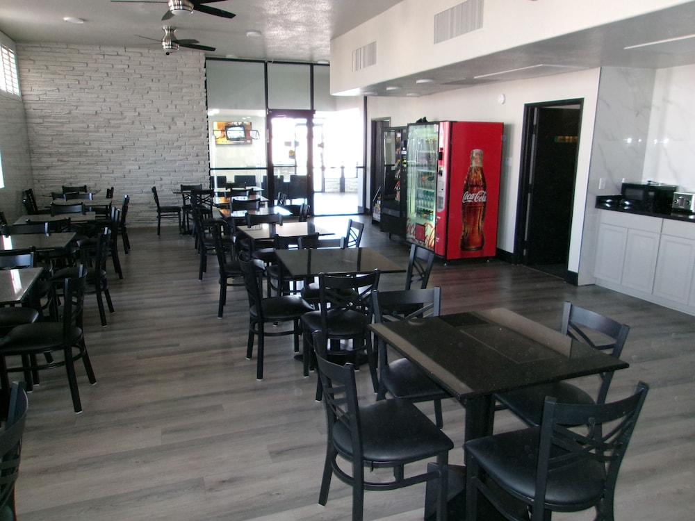 SureStay Hotel by Best Western Phoenix Airport photo 62